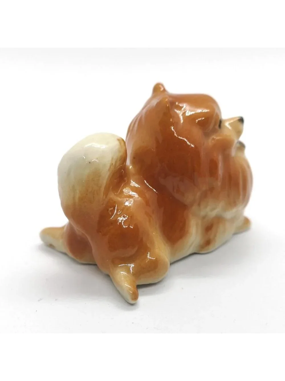 Charming Handmade Ceramic Pomeranian Figurine | Cute Dog Lover Shelf Decor